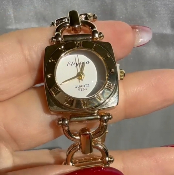 None Accessories - Feminine Stainless Steel Gold Women's Watch by